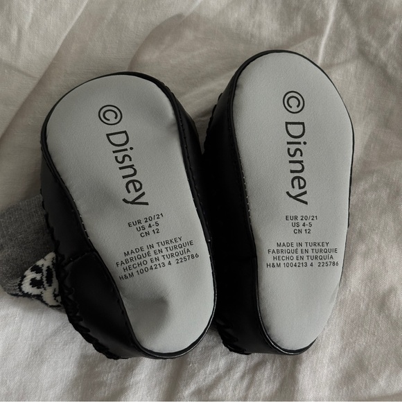 Mickey Mouse Disney booties - Picture 3 of 5